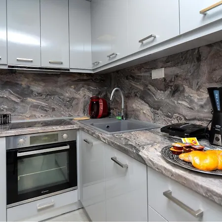 Family Luxury Guest House Trikala  Exterior photo
