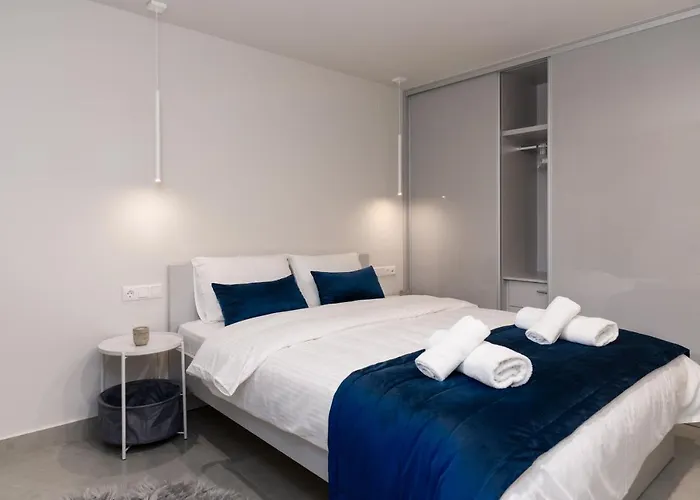 Family Luxury Guest House